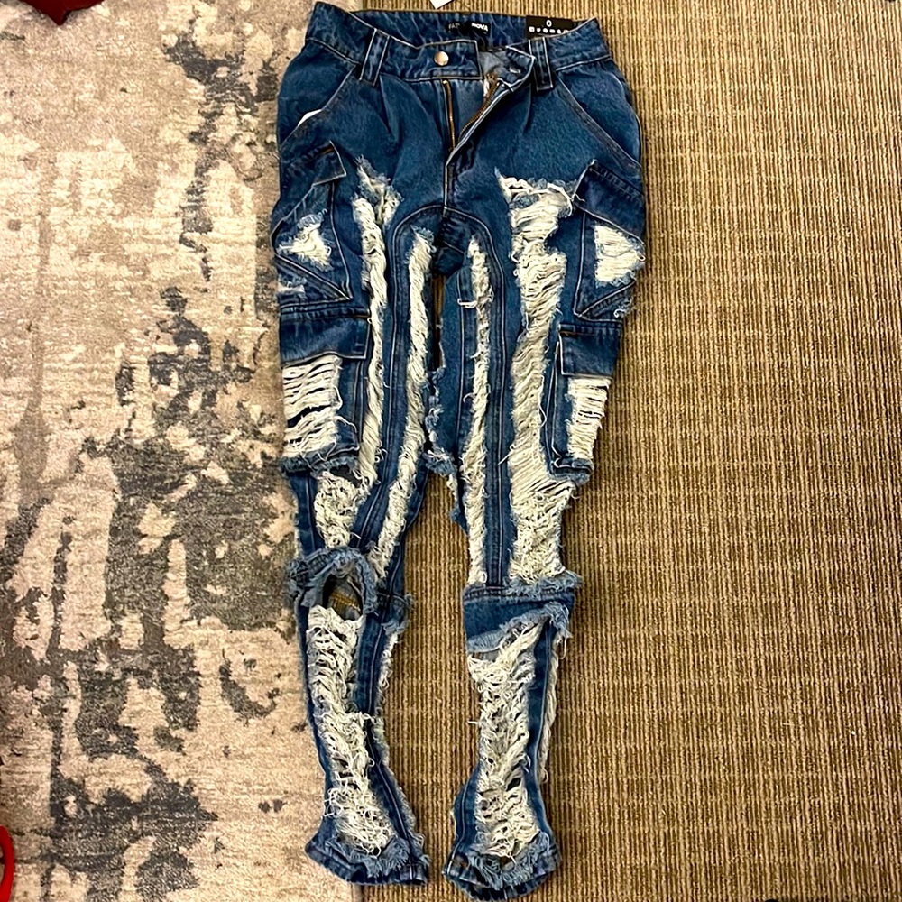 Fashion nova super ripped jeans